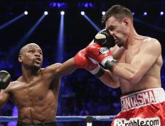 利物浦带队取胜！Uzi重要时刻比赛局势复杂，观众掌声雷动